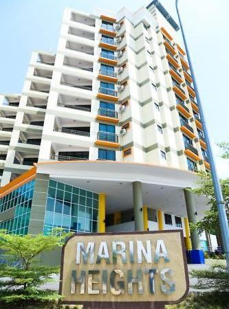 Marina Heights Seaview Resort Apartment II Lumut Exterior photo