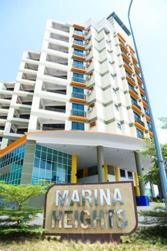 Marina Heights Seaview Resort Apartment II Lumut Exterior photo